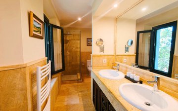 Property slide 25