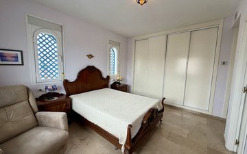 Property slide 10