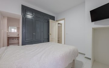 Property slide 20