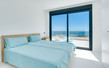 Property slide 10
