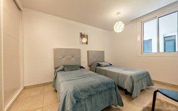 Property slide 14