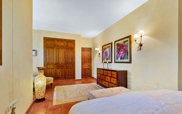 Property slide 29