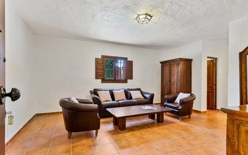 Property slide 38