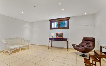 Property slide 39
