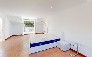 Property slide 22