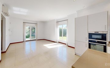 Property slide 7