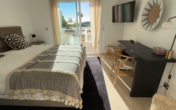 Property slide 17