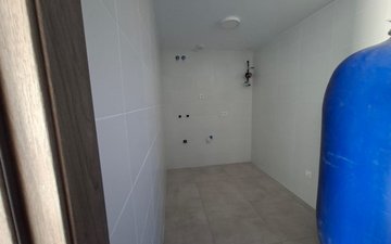 Property slide 44