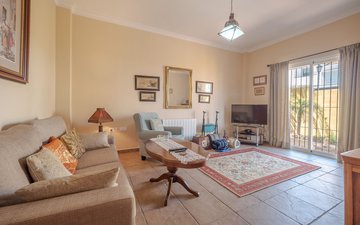 Property slide 10
