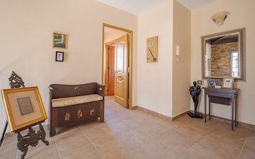 Property slide 21