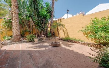 Property slide 40