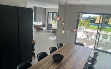 Property slide 10