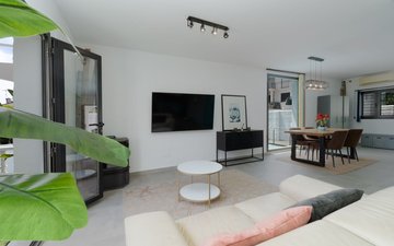 Property slide 5