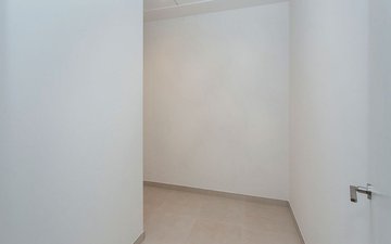 Property slide 22