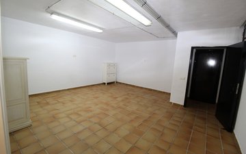 Property slide 23