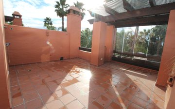 Property slide 32