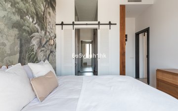 Property slide 39
