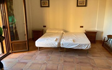 Property slide 40