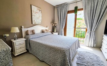 Property slide 18