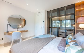 Property slide 25