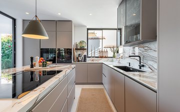 Property slide 17