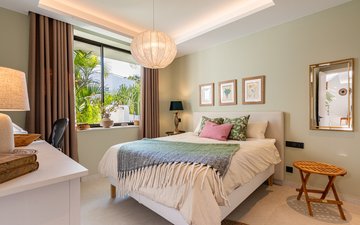 Property slide 18