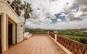 Property slide 18