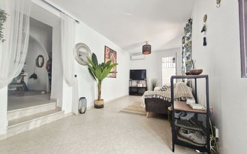 Property slide 14