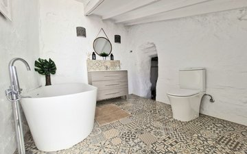 Property slide 24