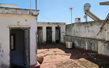 Property slide 21