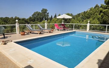 Property slide 19