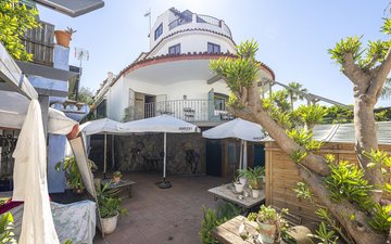Property slide 25