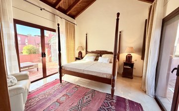 Property slide 10