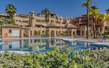 Property slide 17
