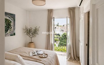 Property slide 10