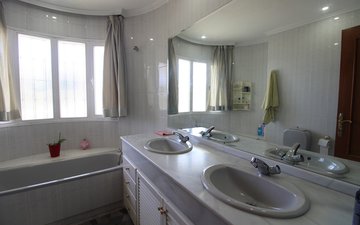 Property slide 21