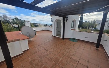 Property slide 21
