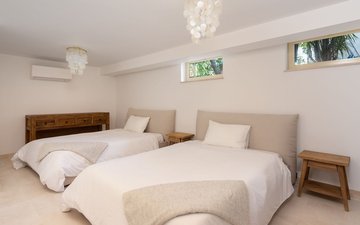 Property slide 20