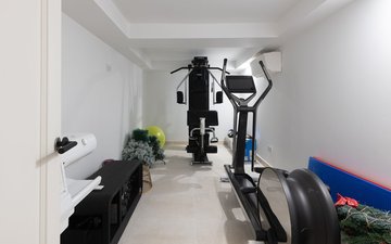 Property slide 21