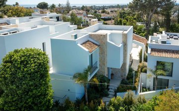Property slide 48
