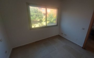 Property slide 23