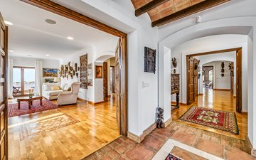 Property slide 32