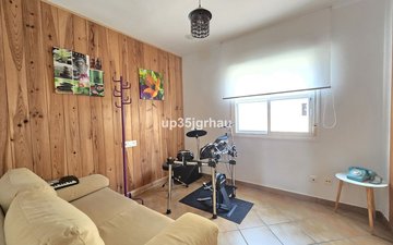 Property slide 23