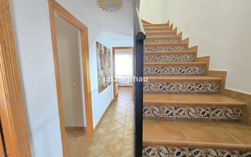 Property slide 32