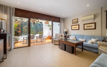 Property slide 17