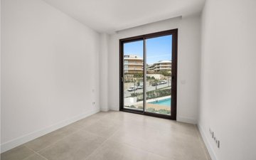 Property slide 19