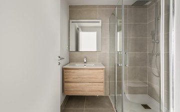 Property slide 21