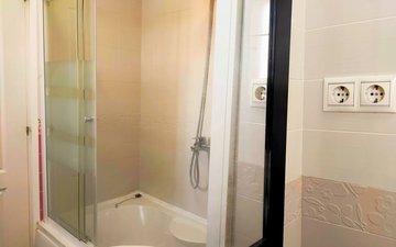 Property slide 21