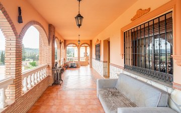 Property slide 18