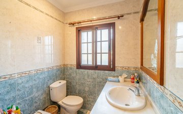 Property slide 25